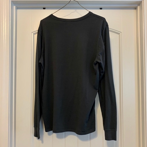 Nike men’s long-sleeve training top - Picture 7 of 8